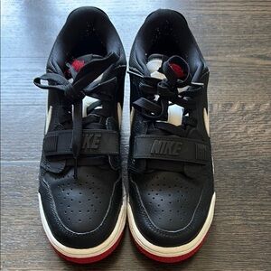 NIKE YOUTH AIR JORDAN LEGACY LOW TOP - RED/WHITE/BLACK - SIZE 6 - BARELY WORN!